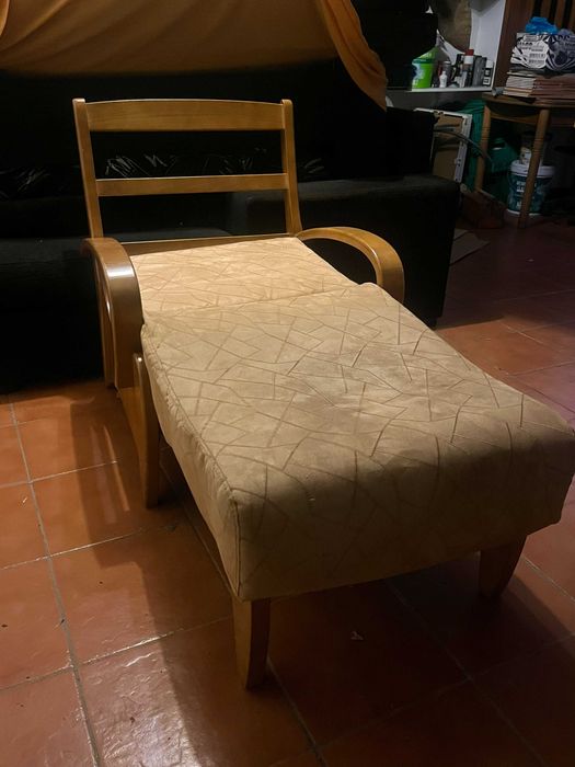 Cadeirão Beje Extensível