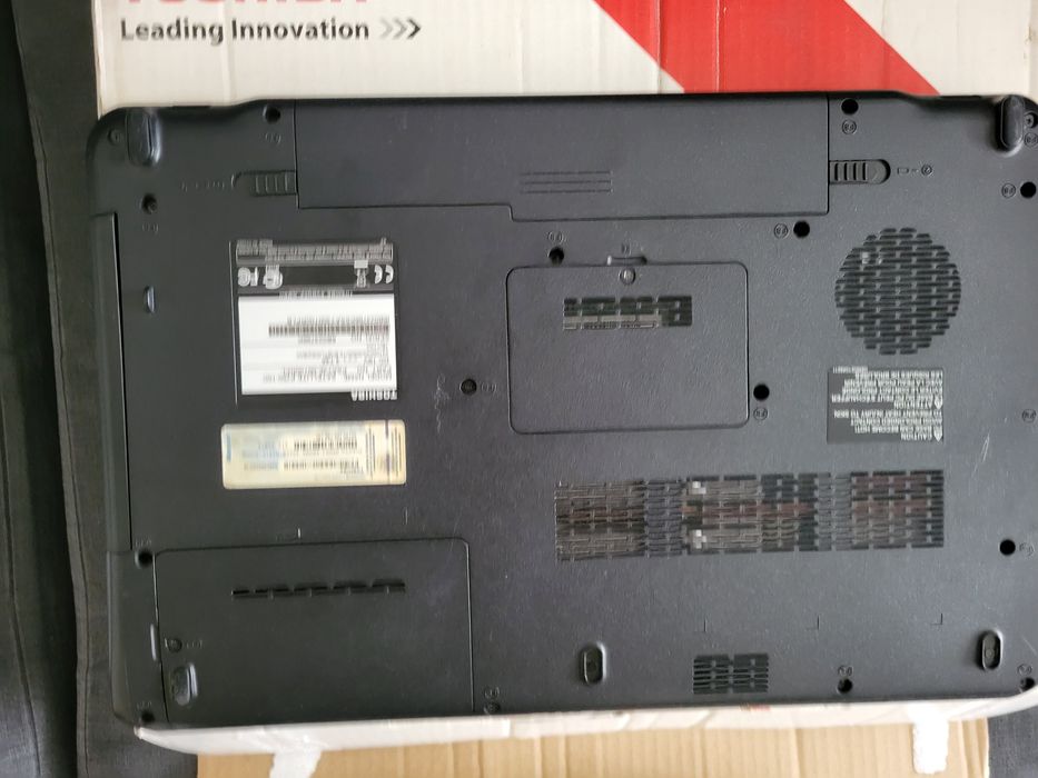 Laptop toshiba satelite P750-10C