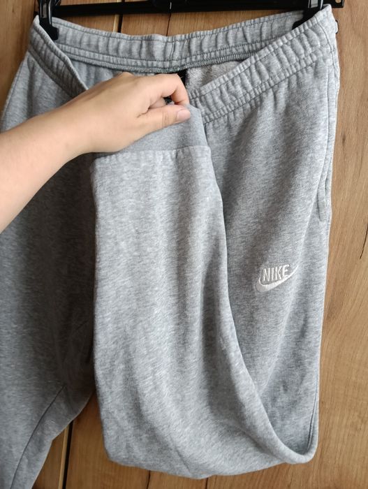 Dres Nike L spodnie Nike spodnie dresowe Nike