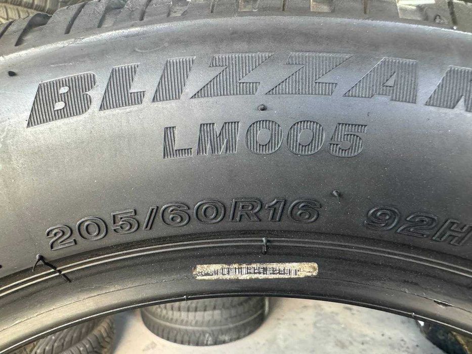 Шини зимові 205/60 R16 BRIDGESTONE BLIZZAK LM005 5mm