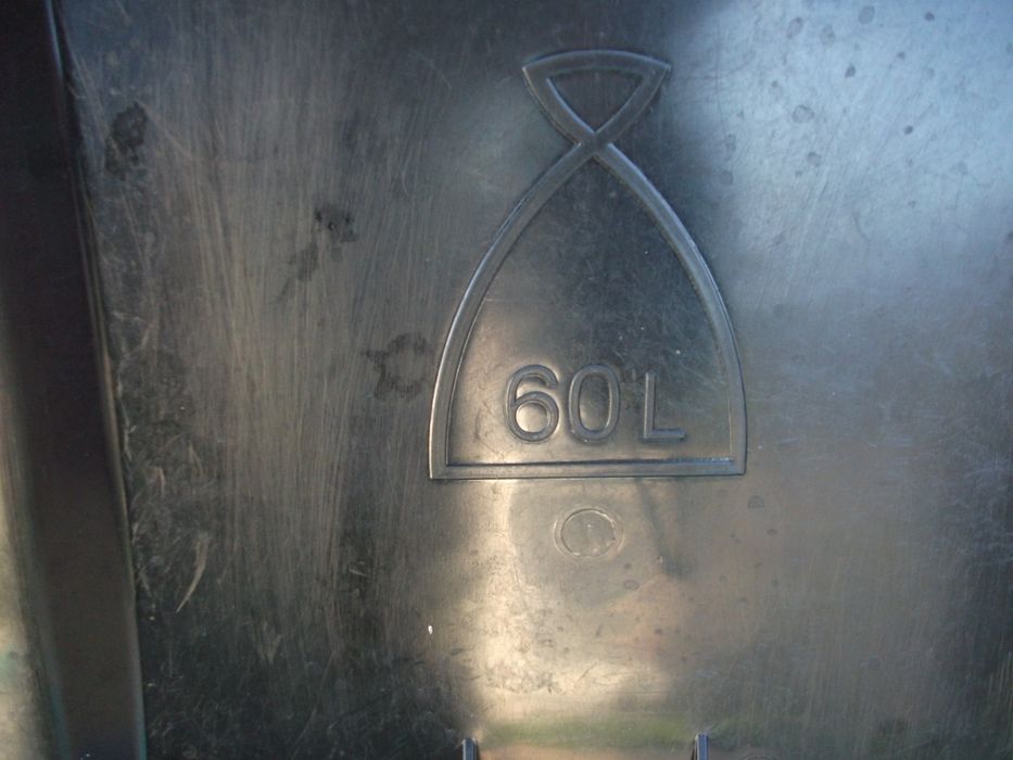 Contentor de Resíduos (60L) com rodas e pedal