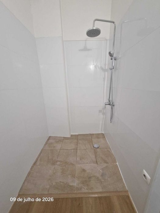 Apartamento t2 à venda na Rua Vaz Monteiro
