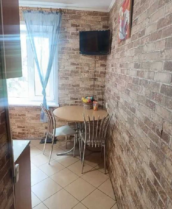 Apartment in Dnipro, Chechelivskyy rayon - View 3
