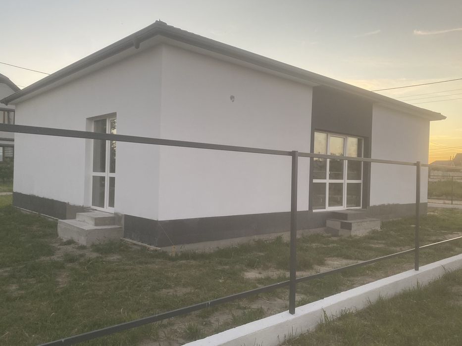 Продам котедж-американка Рівне (Олександрія)