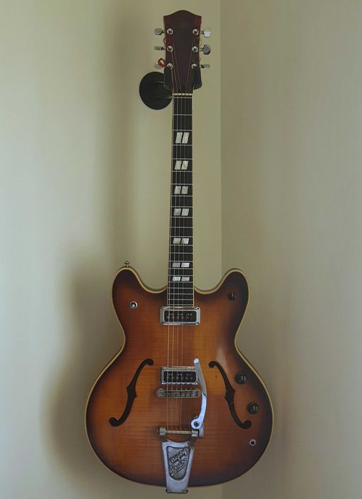 1960 Astro (Bigsby e DeArmond 2000)