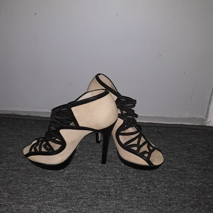 Cudne buty szpilki skórzane rozmiar 38