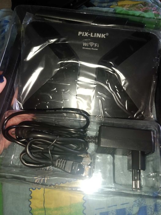 Продам PIX-LINK 300Mbps Wireless-N Router