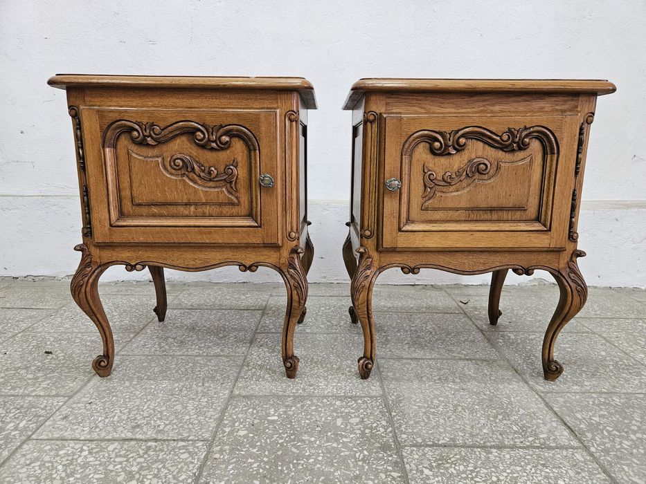 Dwie ludwikowskie szafki nocne stoliki Francja /