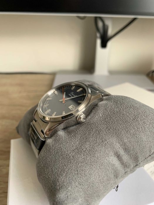 Годинник Orient Stretto RA-AC0R04N30B – Ювілейна колекція 75-річчя