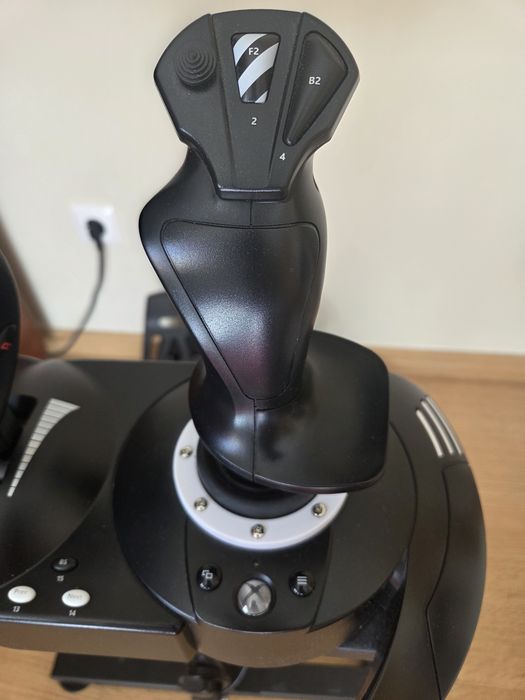 Thrustmaster T.Flight Hotas One - Joystick