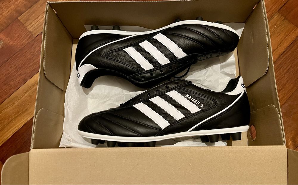 Chuteiras Adidas Kaiser 5