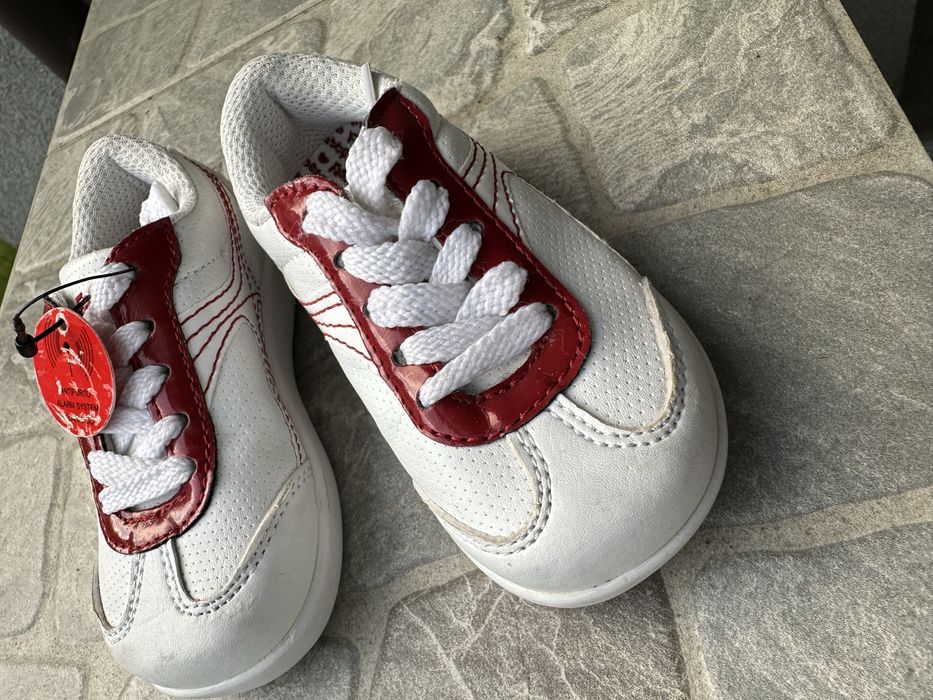 Sneakersy Fagottino rozm 21 białe nowe