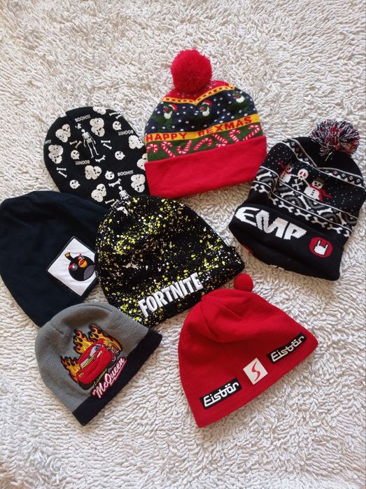 Нові шапки ( осінь - зима ).