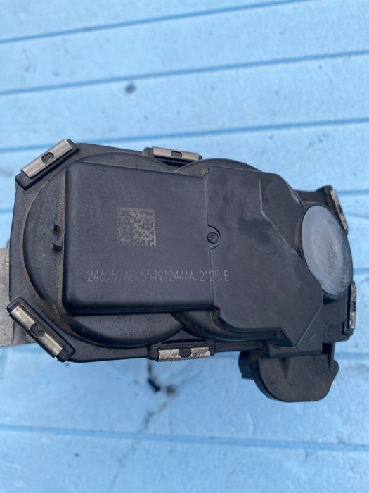 Дросельна заслонка b16dth