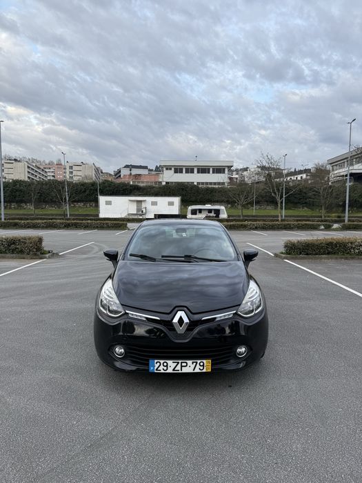 Renault Clio 1.2 Gasoleo –2015 – Excelente Estado**