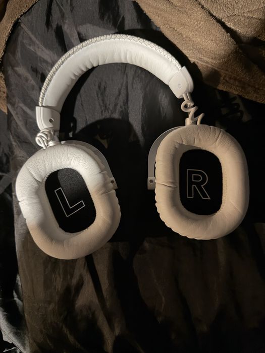 Нашники Logitech G Pro