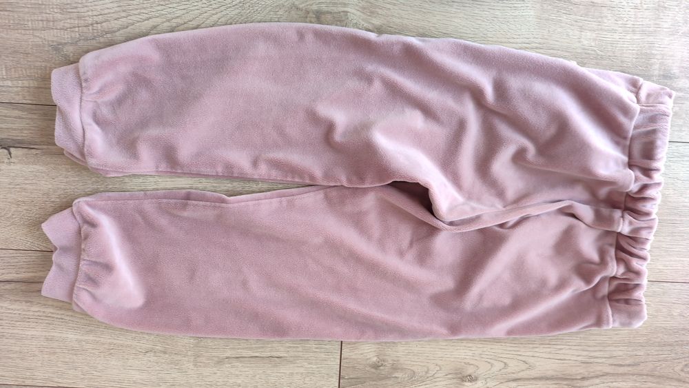 Spodnie welurowe dresowe brudny róż 116 Dream Dress pluszowe