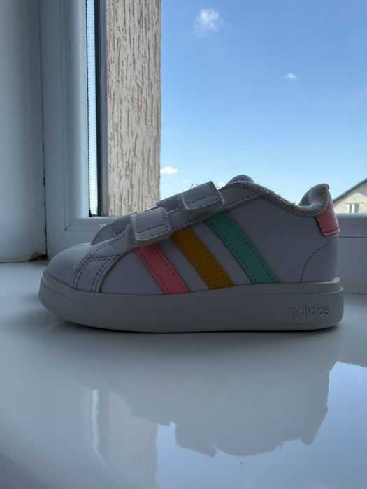 Кросівки адідас 23 розмір