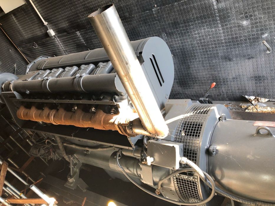 Gerador 110kva bom estado