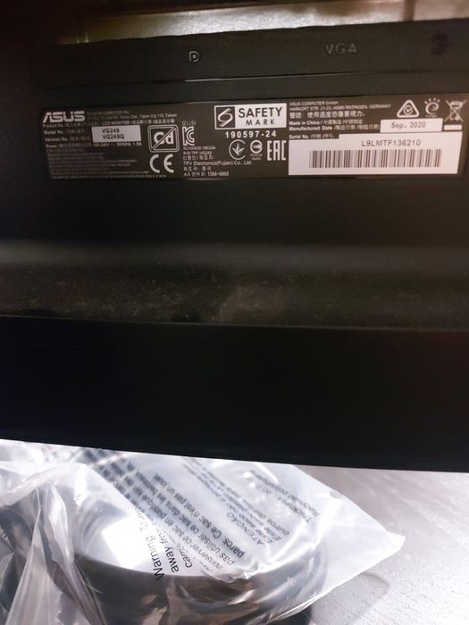 Monitor ASUS 144hz VG249
