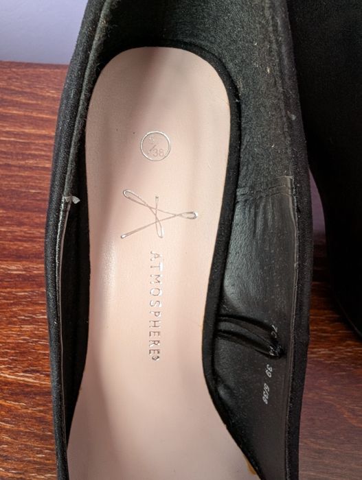 Czarne zamszowe szpilki roz. 38