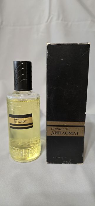 Одеколон Дипломат