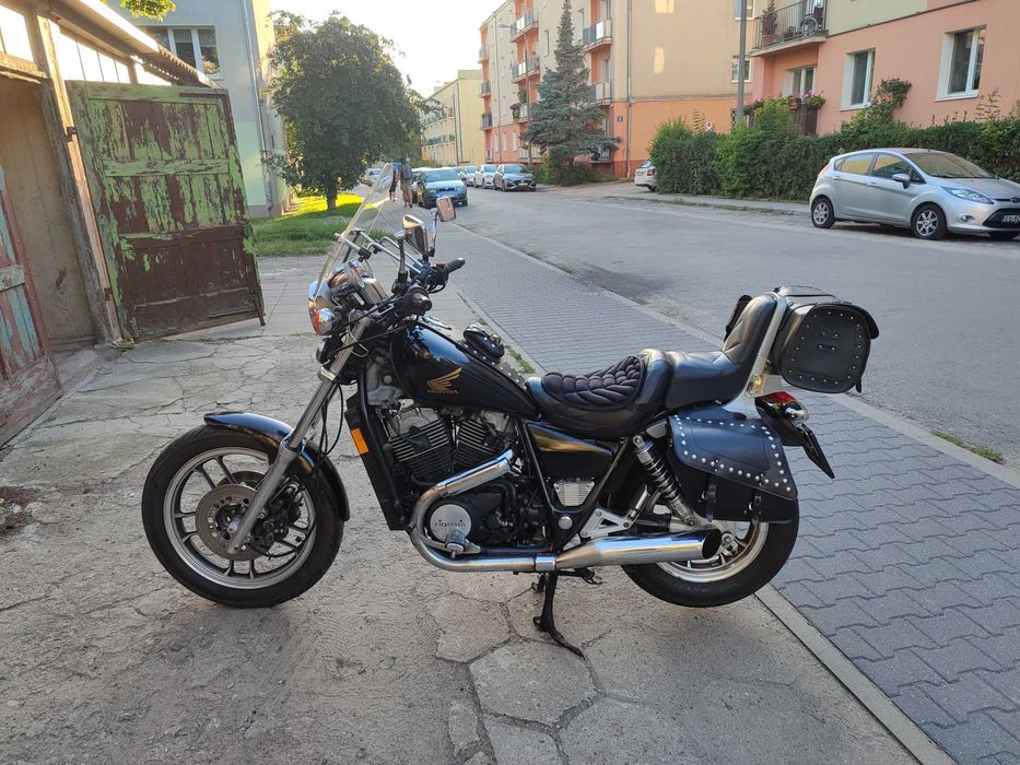 mototcykl honda vt 750