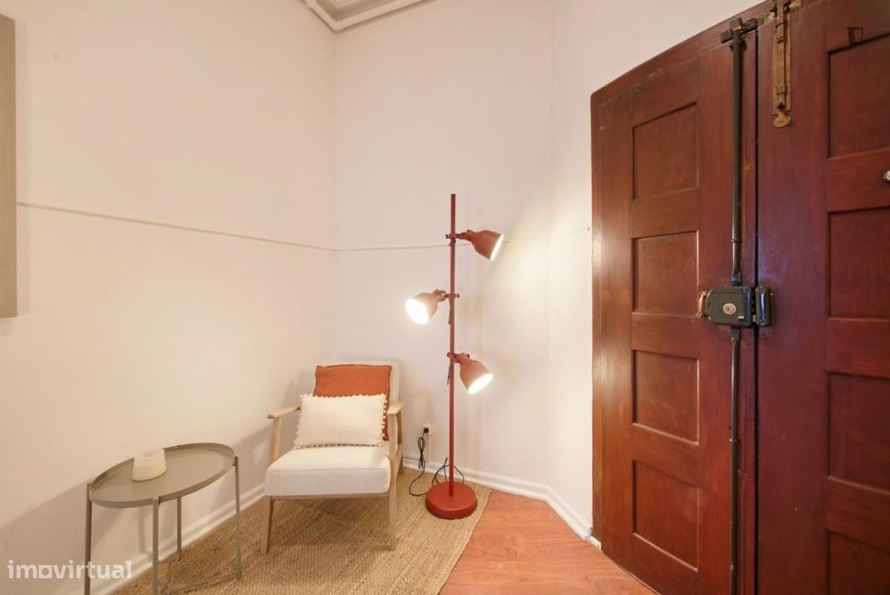 Quarto - localizado em Estrela Lisbon