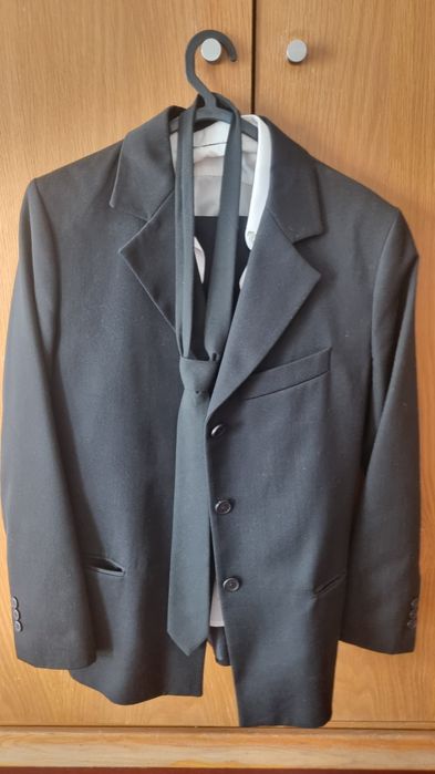Traje académico feminino Porto