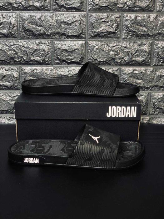 Шлепанцы Jordan мужские Камуфляж. Черные Джордан 39-46 пляжные Топ!