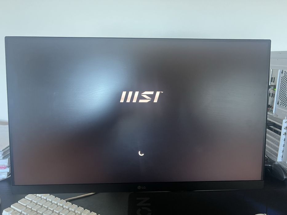 Monitor gaming Lg ultragear 27Gn60R 144hz 27”