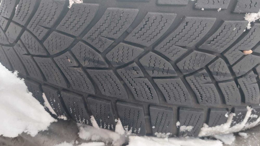 Зимові шини Goodyear UltraGrip Performance 235/60 R16 - 4 шт