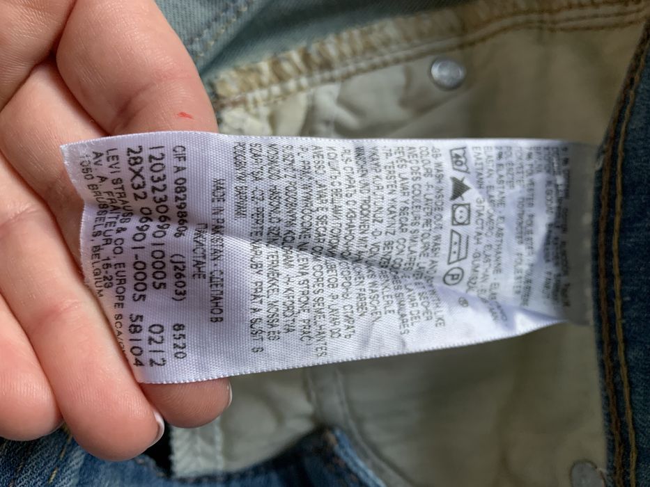 Spodnie jeansy levis slim w28L32