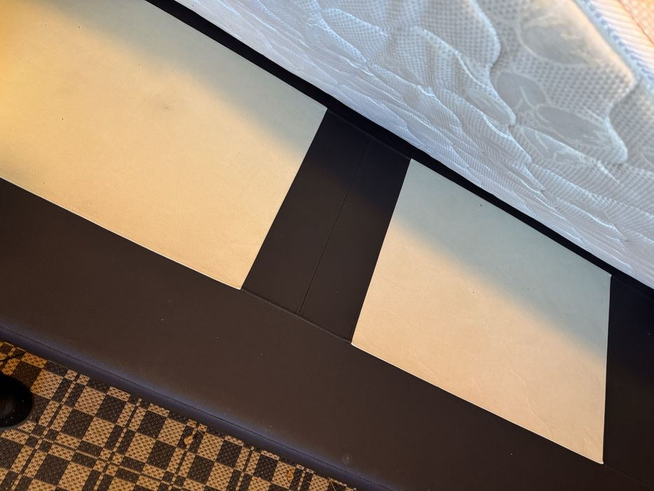 Cama de solteiro. Colchao e soumier