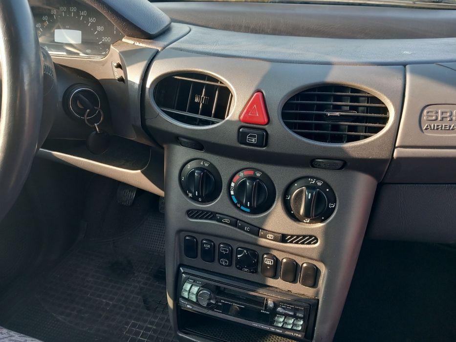 Mercedes A140 avariado