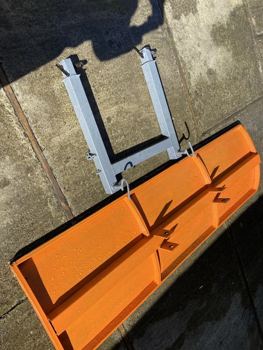 Снігоприбиральний отвал, лопата, відвал для трактора