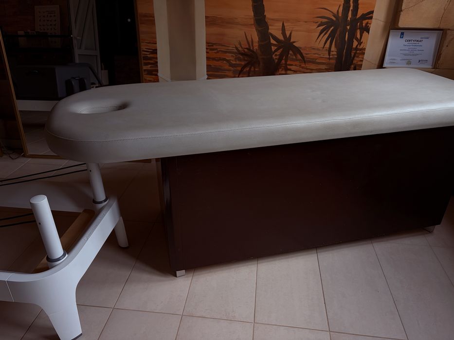 Łóżko do masażu stół i leżanka do spa