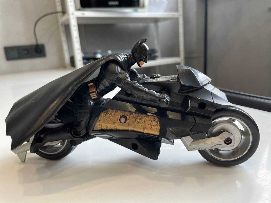 Бетмен Batman Batmobile Batcycle 43 64 Jada Altaya Hot Wheels