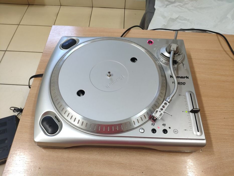 Gramofon DJ Numark TT1650