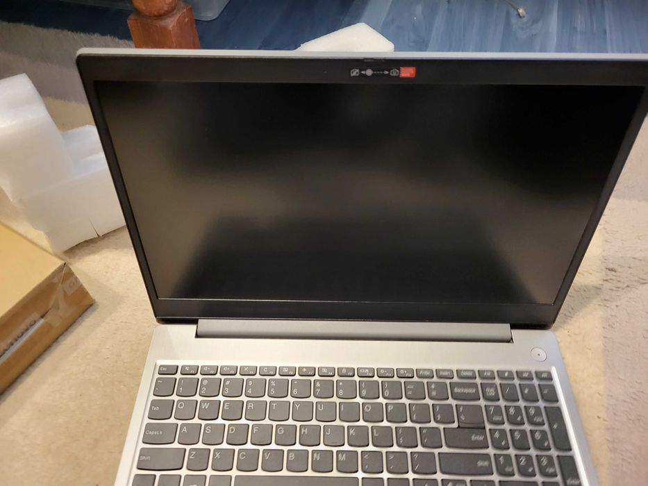 Laptop LENOVO Ideapad 3 15ADA05 AMD Ryzen 5 3500U 8GB 512SSD 15,6''W10