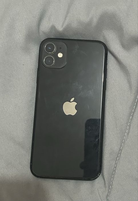 iPhone 11 APPLE (6,1'' - 64 GB - Preto )