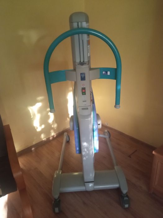 Podnośnik dla osoby niepełnosprawnej