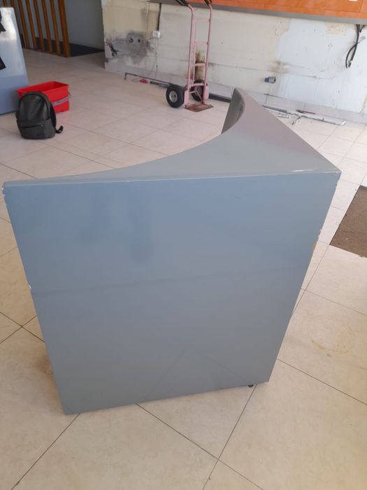 Bancada em módulos (conjunto de 12) ou individual