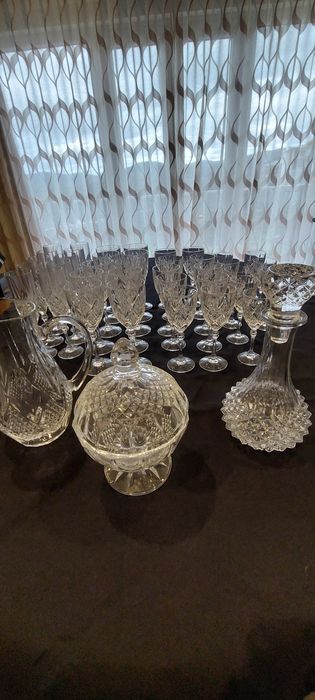 Jogo de copos em cristal  53 peças