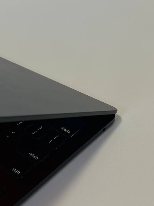 Macbook Air M2 8/256