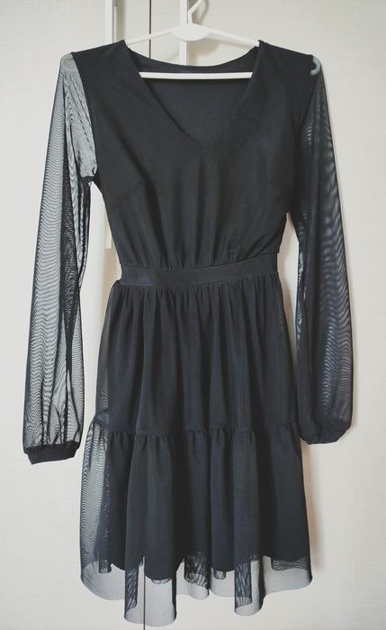 Czarna sukienka elegancka