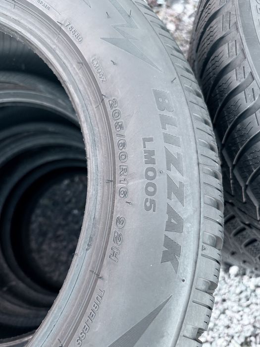 205 60 16 Bridgestone Blizzak LM005 95% 2023 Шини Зима