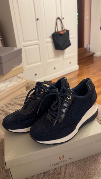 Buty na koturnie