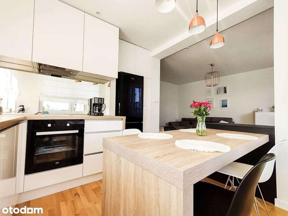 Dwa zarabiające apartamenty 600 m. do morza w Jastrzębiej Górze.