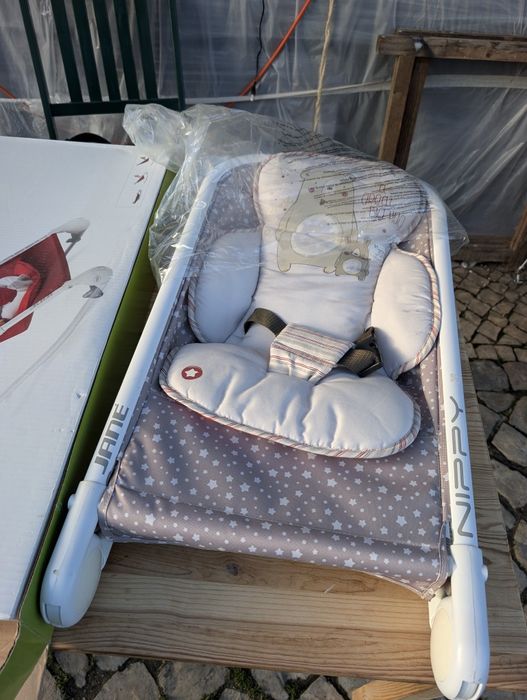 Espreguiçadeira (cadeira de bebé)